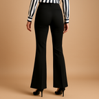 Dames flared broek met hoge taille, slanke pasvorm en wijde pijpen – ideaal voor casual, zakelijke en formele outfits.
